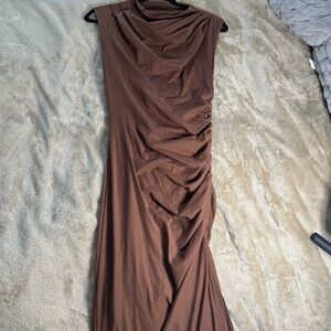 Elegant Brown Sleeveless Dress